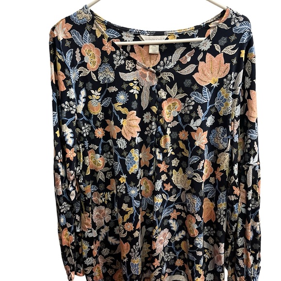 Floral Christopher & Banks Longsleeve - Picture 1 of 1